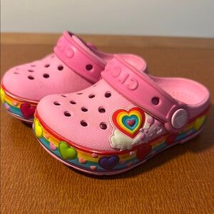 CROCS Kids Pink Slippers with Rainbow‎ Hearts